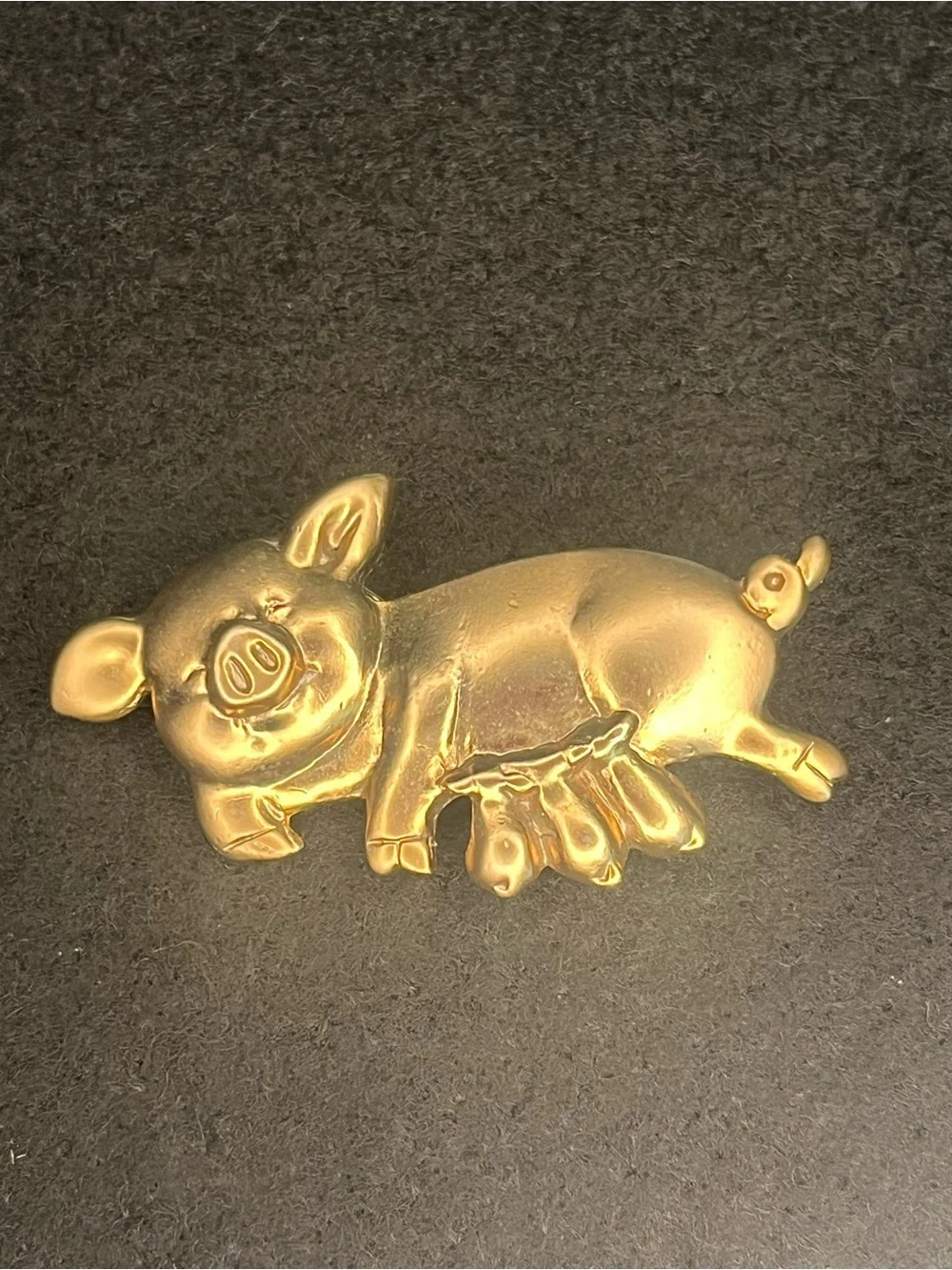 Gold Pig Brooch Pin - Vintage Animal Jewelry